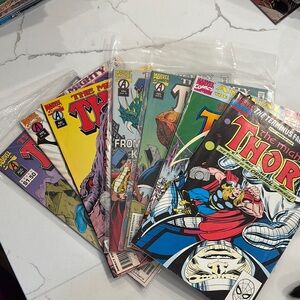 Marvel The Mighty Thor Set Colorful Action-Packed